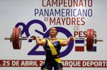 Alexandra Escobar pesas Ecuador