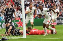 Raheem-Sterling-gol-Inglaterra