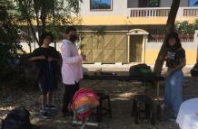 Feria. Algunos expositores en la jornada organizada en la Simón Bolívar.