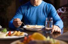 Los hombres deben cuidar su salud en todas las etapas de su vida