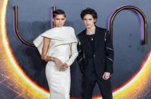 Los actores estadounidenses de la película "Dune" Zendaya (i) y Timothee Chalamet (d), en una fotografía de archivo.