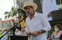 ASOCIACION DE GANADERO (7587069)