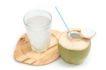 Del coco se puede aprovechar su agua y pulpa