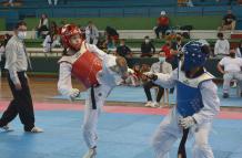 Anggelina-cedeño-taekwondo-deporte