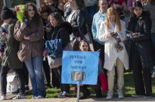 Fans wait for the arrival of American actor Johnny Deep prior to the start of Depp v Heard at the Fairfax County Courthouse