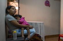 Imagen del 7 de abril, de Yoslen Mayor, de 24 años y oriunda de Maracay (Venezuela), es madre de tres hijas de 1, 3 y 7 años.