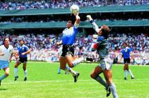 DIEGO-MARADONA-MANO-DIO