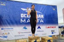Nathaly Caldas campeona Oceanman