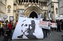Imagen de archivo de una protesta de seguidores de Julian Assange ante la Corte de Justicia en Londres, contra extradición a EEUU.