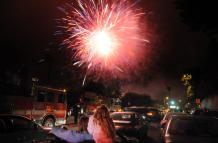 Fotografía de archivo en la que se registraron los fuegos pirotécnicos durante los festejos de un 4 de julio, en Florida (EE.UU.).