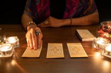 Oráculos y tarot son medios que permiten predecir el futuro