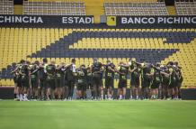 Barcelona y una oración antes de los entrenamientos.