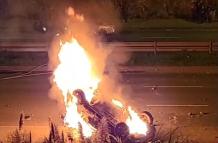 incendio carro cuenca