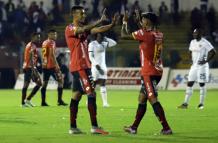 Deportivo Cuenca inició la LigaPro 2023 con un triunfo ante Liga de Quito.