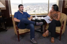 Aquiles en entrevista