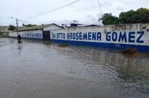 Escuela inundada, Salitre