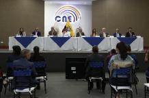 El Consejo Nacional Electoral de Ecuador durante una rueda de prensa, en Quito (Ecuador).