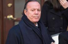 Julio Iglesias.