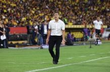 Fabián Bustos en su último partido en Barcelona, también fue multado por sus reclamos.