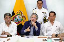 El primer mandatario tomó la decisión a raíz de la ola de violencia que se registra en los tres territorios.