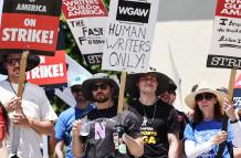 Huelga de escritores y actores