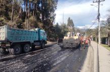 MTOP ejecuta trabajos de rehabilitación de la antigua Panamericana Norte de ingreso a Cuenca.