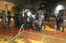 Varios lesionados por incidentes violentos en el Parlamento de Honduras