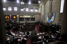 EE. UU. prohíbe la entrada al país a 300 guatemaltecos, incluidos 100 diputados