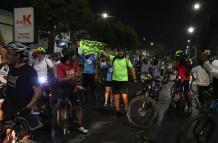 Ciclistas protestaban en la Kennedy