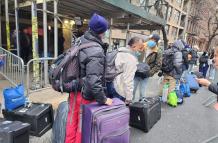 Nueva York adeuda 130 millones a los hoteles donde la ciudad ha alojado a los inmigrantes