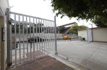 El portón fue retirado por personal de Justicia y Vigilancia municipal.