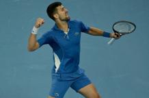 Novak-Djokovic-enfrenta-a-un-aficionado