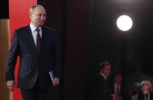 Putin abre su campaña de reelección a la espera del registro del candidato por la paz