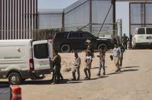 El Gobierno de Texas alienta el patrullaje de vigilantes privados en la frontera, dicen activistas