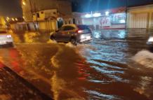 Varios sectores en Guayaquil se inundaron por las lluvias registradas.