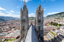 Quito es una de las ciudades donde rige el toque de queda.