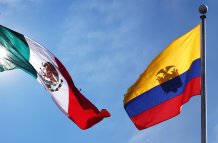 Banderas de México y Ecuador.