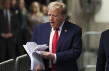 Juez pospone posible castigo a Trump por violar la 'orden mordaza' en juicio de Nueva York