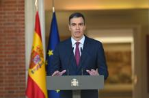 Sánchez decide seguir al frente del Gobierno español "con más fuerza si cabe"