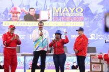 Maduro propone ley que establece un aporte mensual de empresarios para subir pensiones