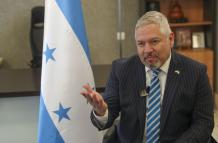 El canciller de Honduras, Enrique Reina