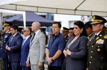 CAIDA APROBACION DANIEL NOBOA