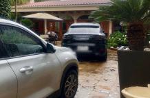 Durante uno de los allanamientos por el caso Riesgos, se identificó vehículos de alta gama. Tres sospechosos están procesados por lavado de activos.