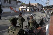 Seis heridos por una bomba y ataques de guerrilleros a la Policía en suroeste de Colombia
