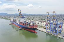 barco en puerto de Guayaquil