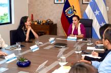 MINISTRA DE CULTURA