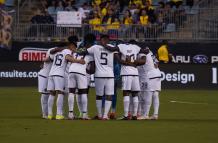 Jugadores ecuatorianos en cancha.