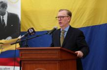 Con un video que incluía imágenes de la colaboración de EE.UU. a Ecuador, en temas de seguridad, Fitzpatrick se despidió del país