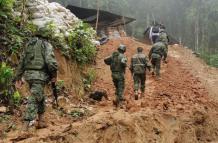 El Ejército intervino en el sitio para que se realicen los levantamientos de cadáveres.
