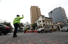 Edificio Fantasía cierre vial 9 de Octubre
